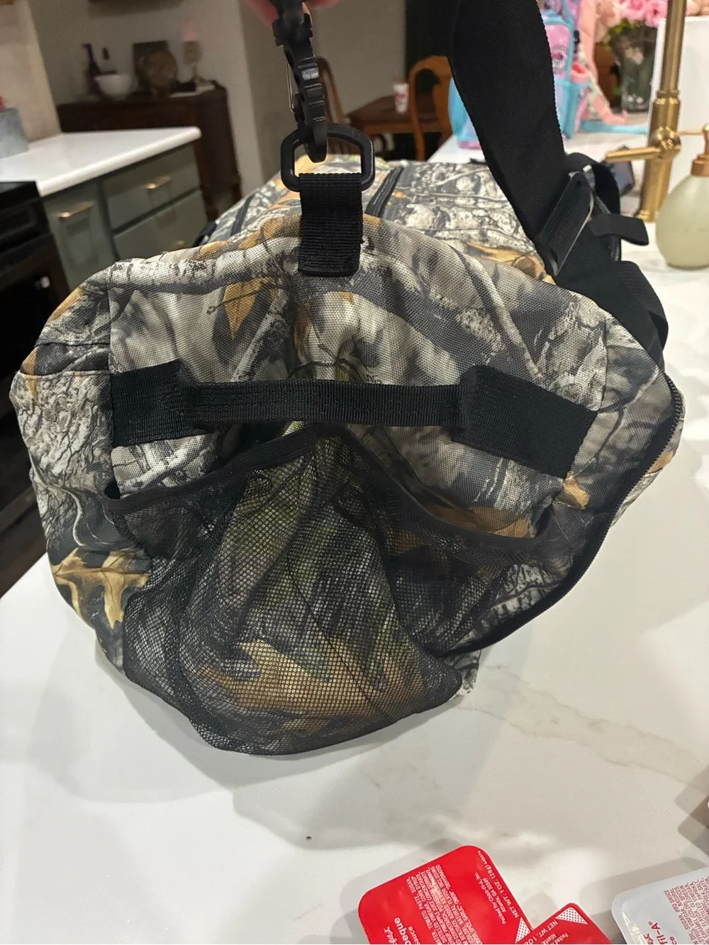 10 pocket Camouflage Duffel Bag with Black Straps, liquid & shoe, compartments